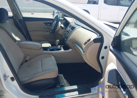 2015 Nissan Altima 2.5 S from USA, damaged, VIN 1N4AL3AP1FN391640